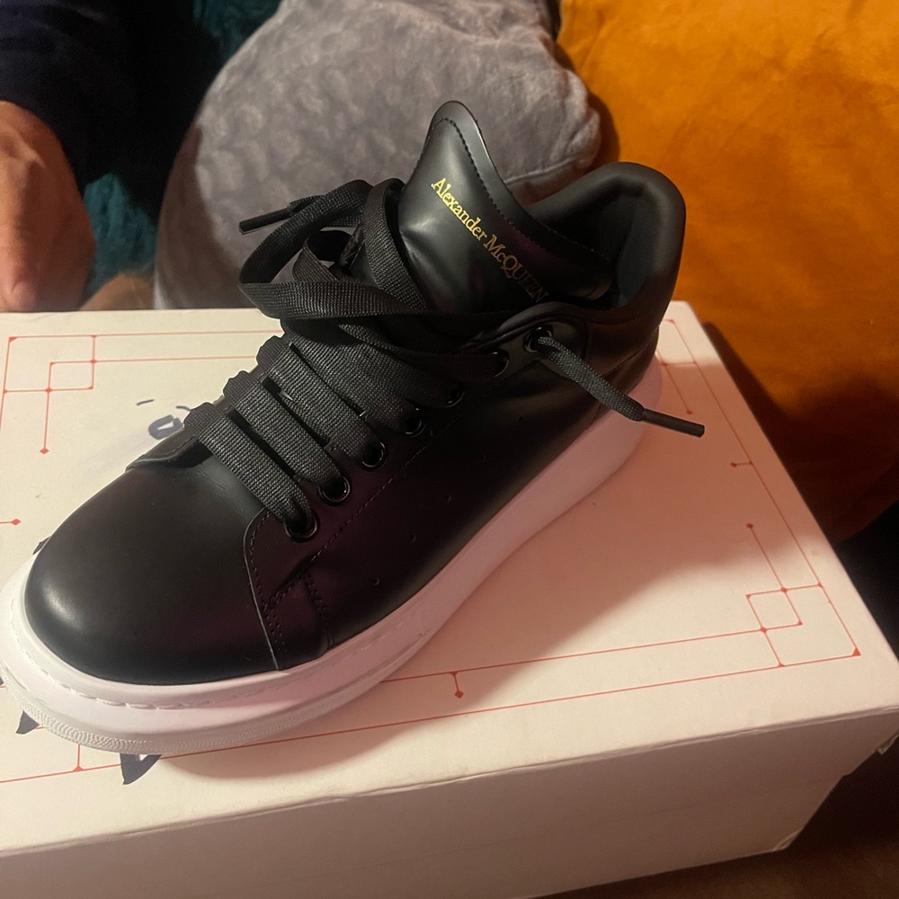 It Is In Very Good Condition, Hardly Used. - image 1